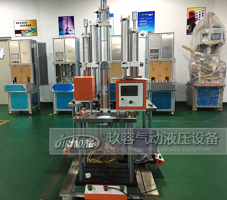 四柱二板91视频免费入口機